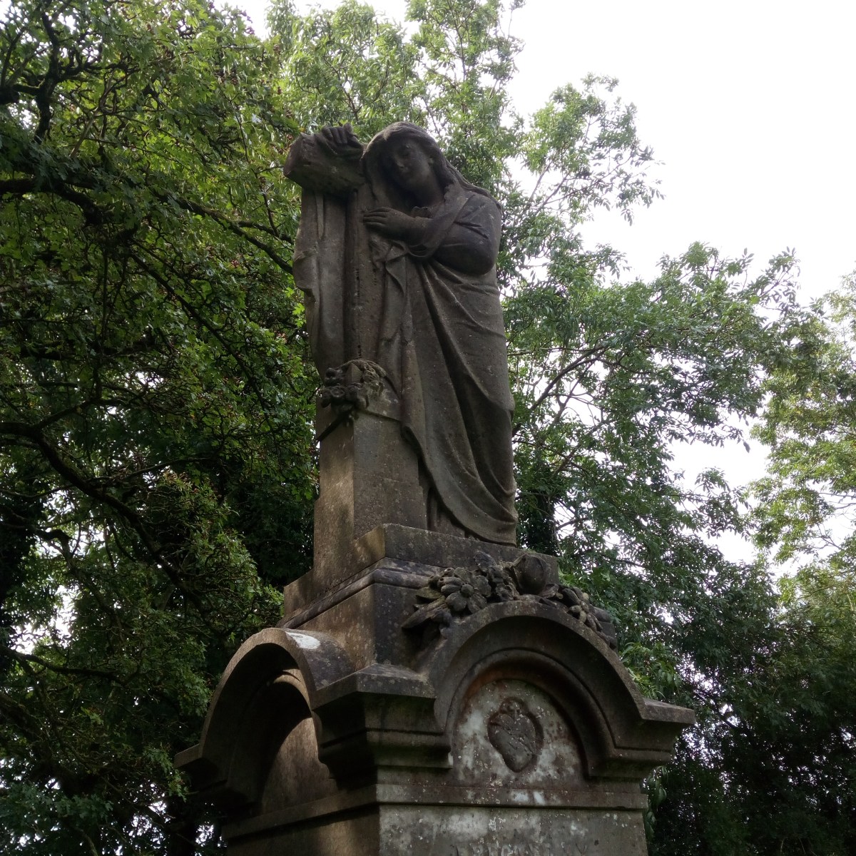 The Saintly Women of&nbsp;Ireland